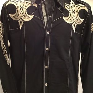 Men’s Shirt. Roar.